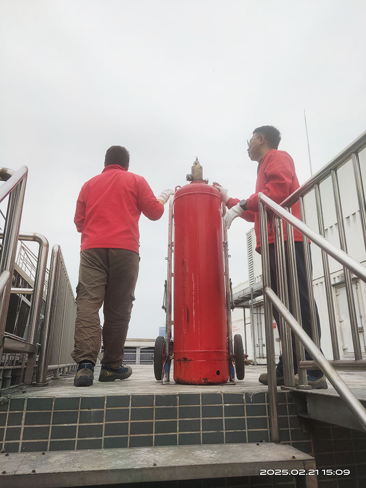 1740448005189641.jpg 1740448005189641.jpg