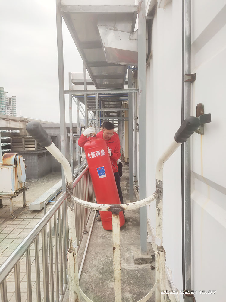 1740448444127824.jpg 1740448444127824.jpg